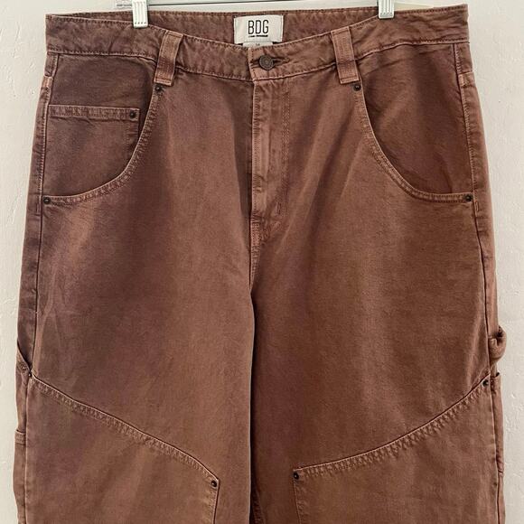 Urban Outfitters BDG Bella Baggy Carpenter Jeans Women's Size 34 Brown Loose NWT - Picture 3 of 12